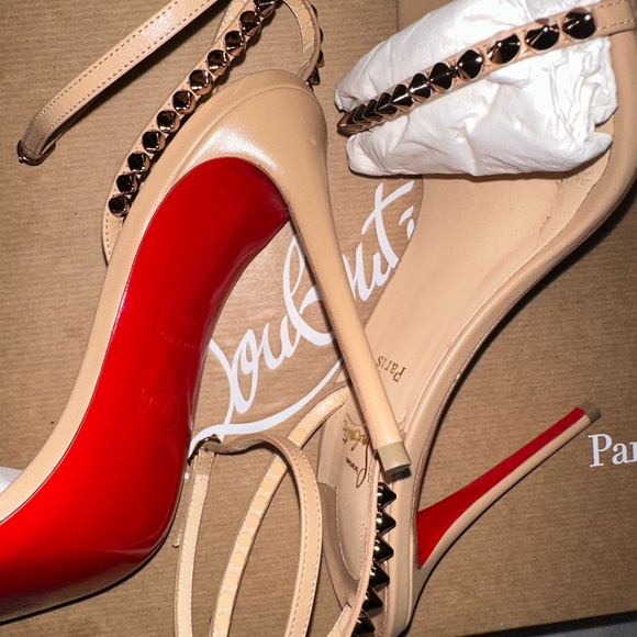 Christian Louboutin- So Me - Picture 3 of 3
